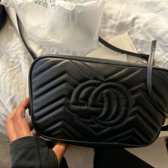 Authentic Gucci Marmont Medium Bag GG - Picture 4 of 4